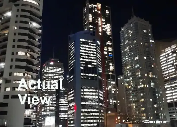 Perfectly Located Cbd 3 Bedrooms Apartment