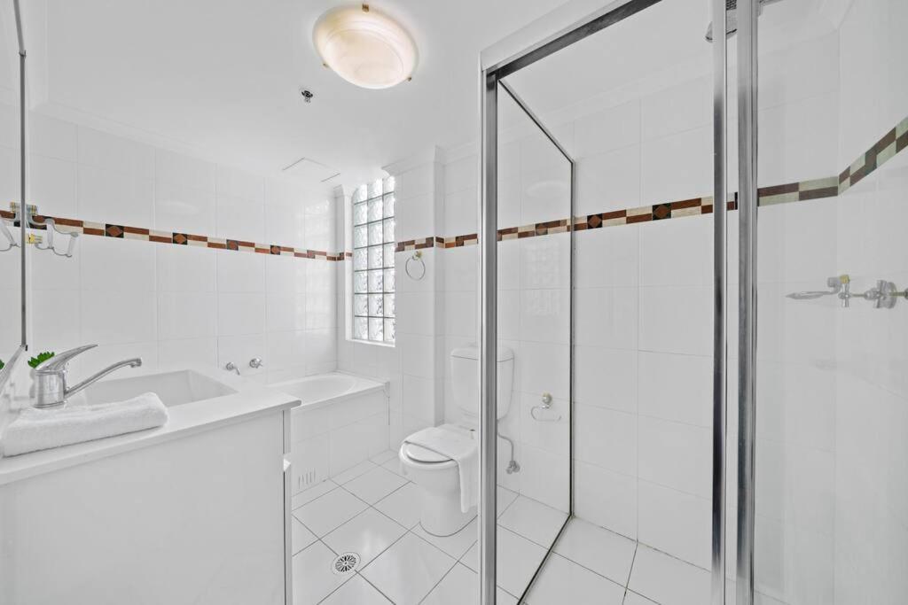 Perfectly Located Cbd 3 Bedrooms